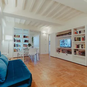https://vista-e-tetti-ai-canacci.it-tuscanyhotel.com