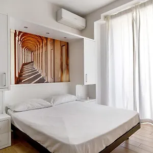 https://caduti-del-lavoro-monolocale.emilia-romagnahotels.net